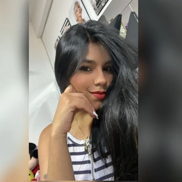Live sex webcam photo for EmeilyWalker #3384769