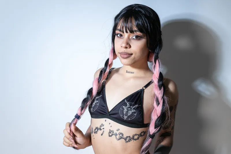 Live sex webcam photo for MissTomie #3523239