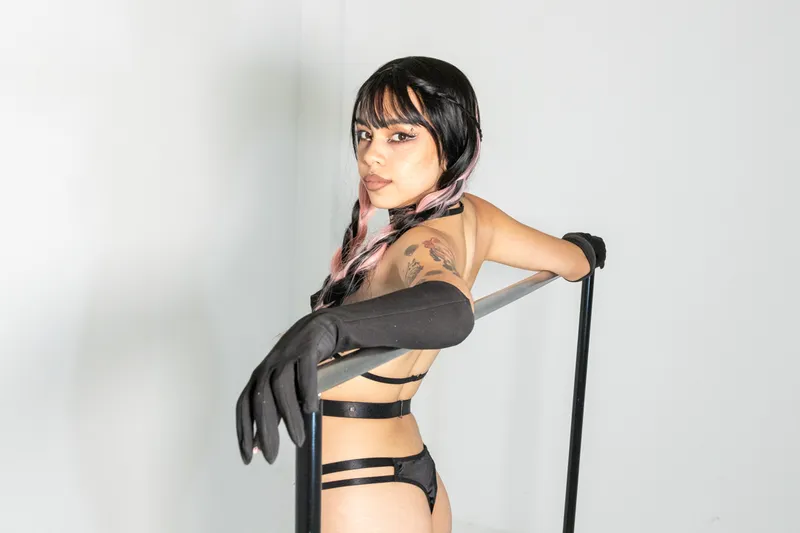 Live sex webcam photo for MissTomie #3567771