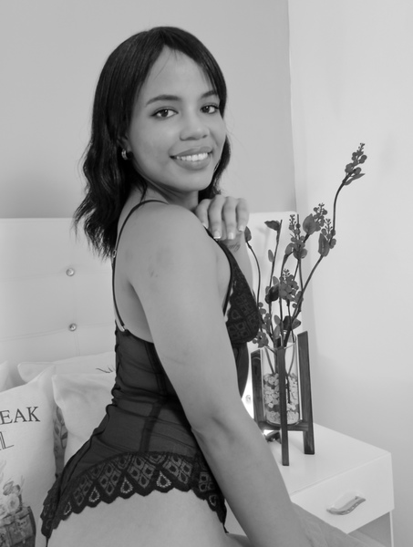 Live sex webcam photo for alyssiacox #3350510