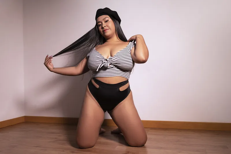 Live sex webcam photo for EmilySand #3709009