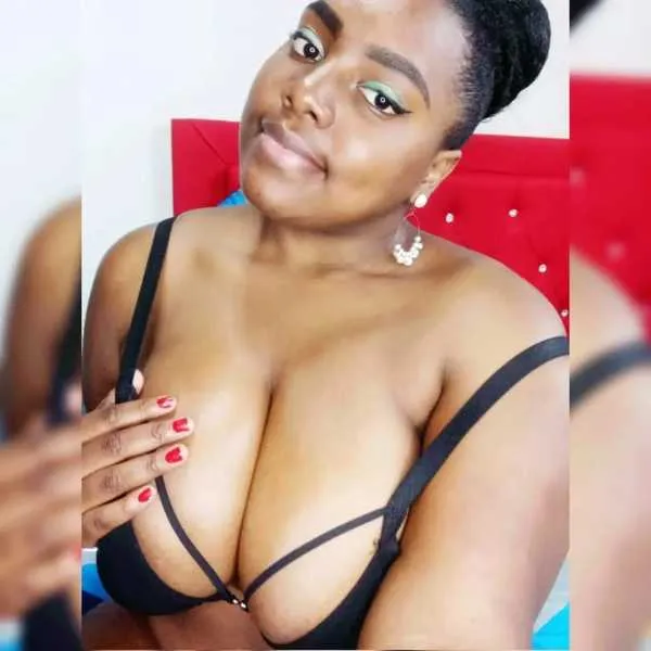 Live sex webcam photo for KAMILABROWN #3391645