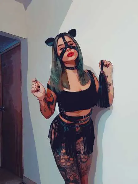 Live sex webcam photo for HoneyQueenn #3365731