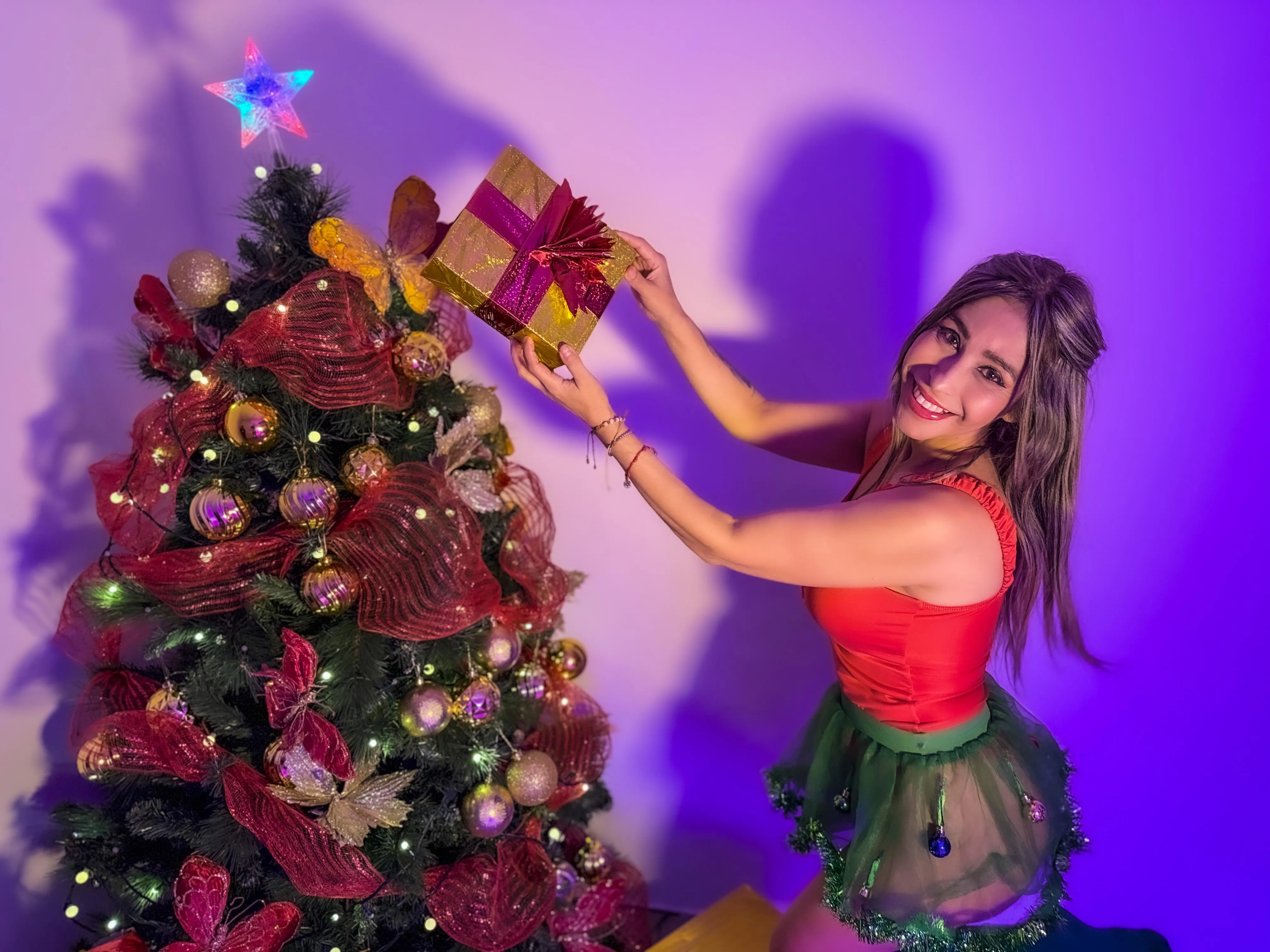 Live sex webcam photo for VictoriaJonness #7348679