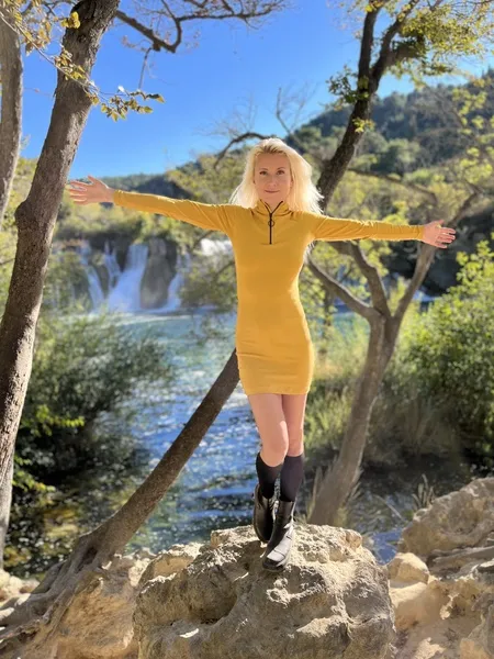 Live sex webcam photo for DanielaLight #3635186