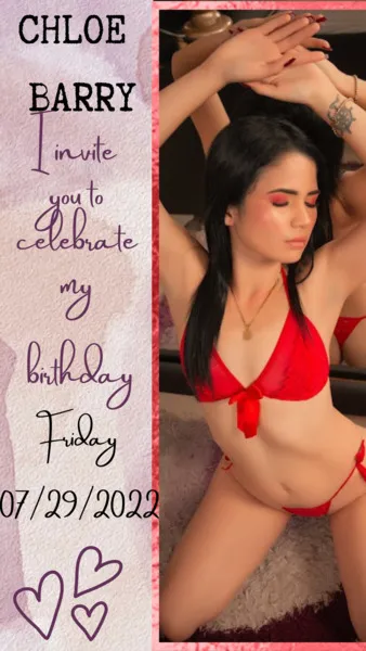 Live sex webcam photo for HillaryDouce #3374295