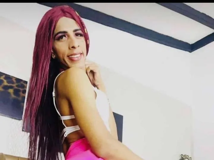 Live sex webcam photo for paulinabicock #3356998