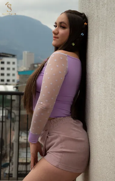 Live sex webcam photo for LilyParzon #4164129