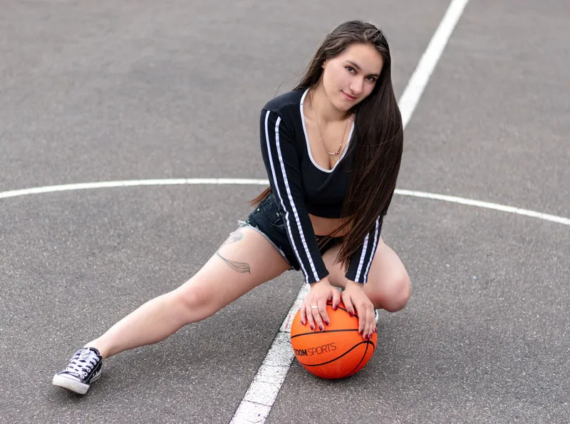 Live sex webcam photo for LilyParzon #3432895