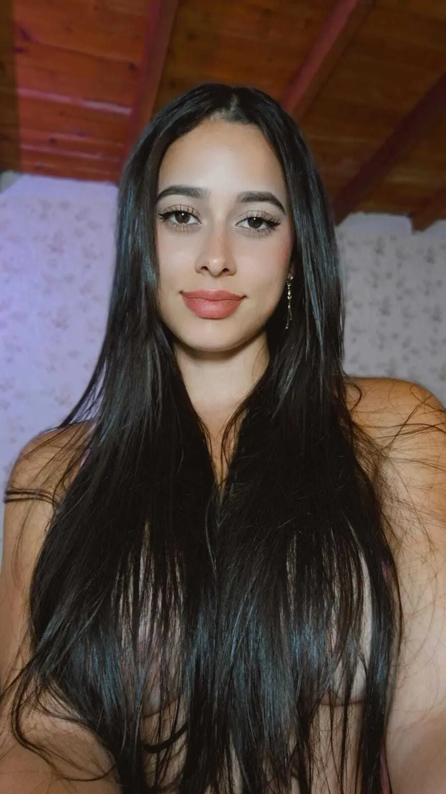 Live sex webcam photo for kattiiefitch #7118190