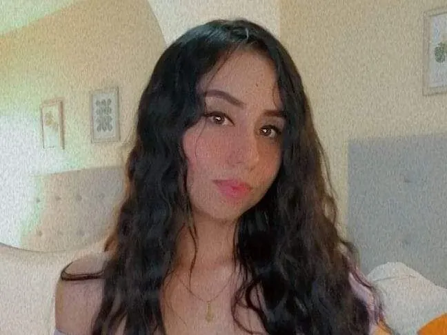 Live sex webcam photo for LunaCardona #3380461