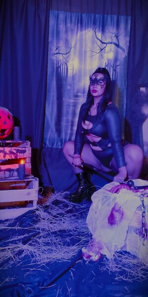 Live sex webcam photo for EMMAGABOR #5881358