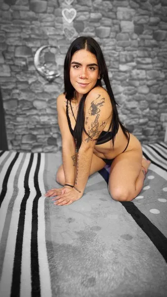 Live sex webcam photo for Ginahot69 #4032384