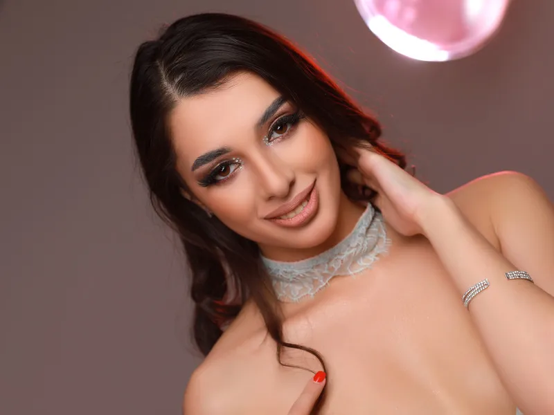 Live sex webcam photo for LucyBlakes #4093634