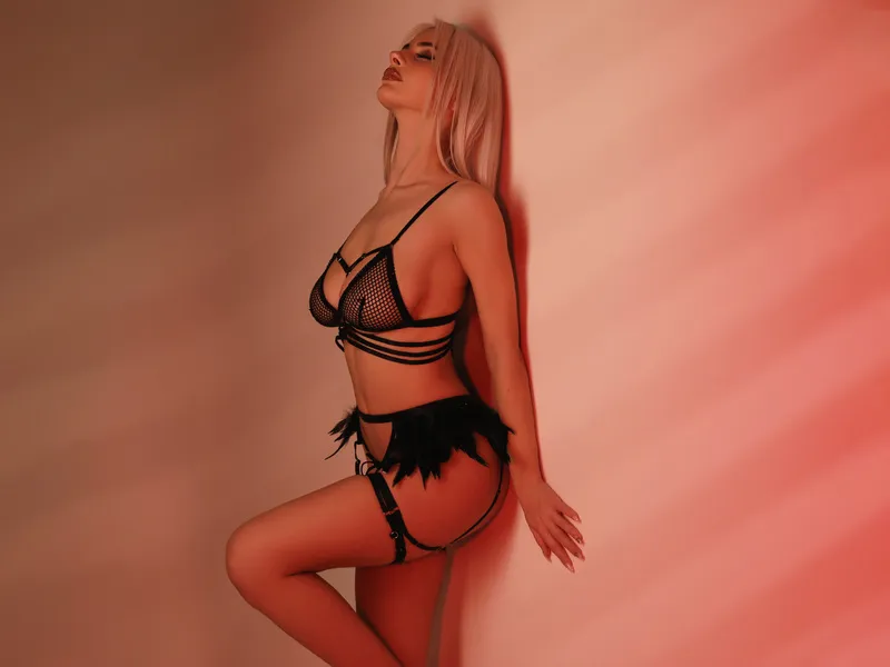 Live sex webcam photo for ElliBlake #3705375