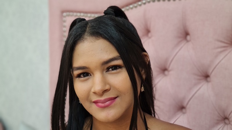 Live sex webcam photo for Hanna360 #3360657