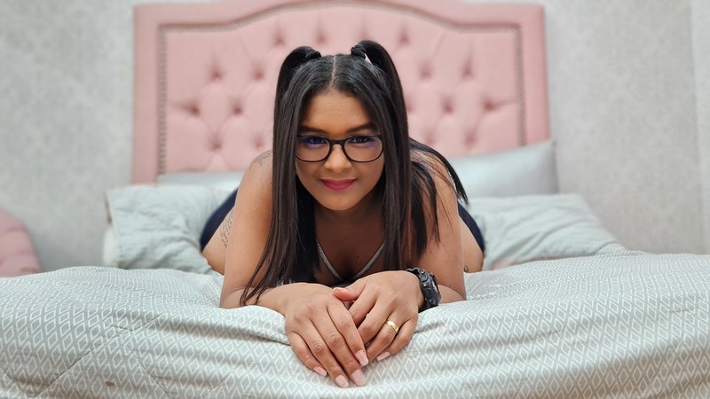 Live sex webcam photo for Hanna360 #3360635