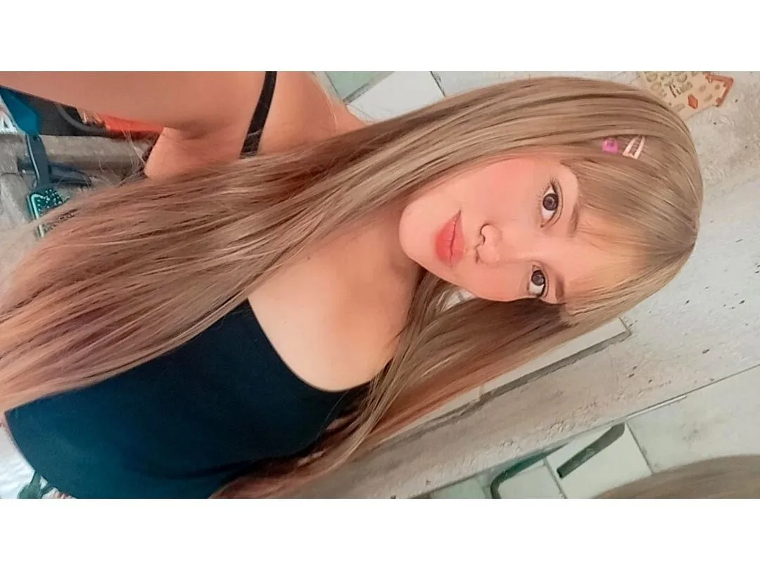 Live sex webcam photo for GinaAndDavid #3378995