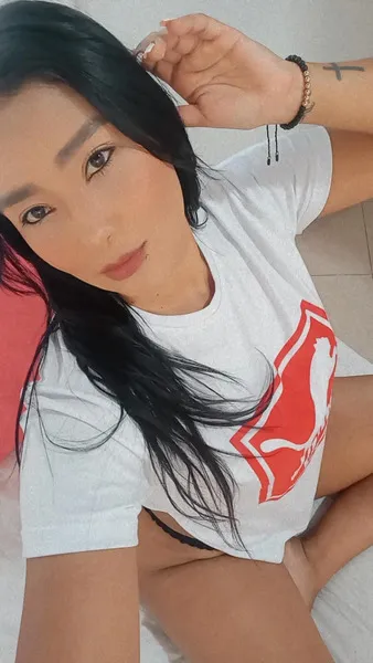 Live sex webcam photo for BellaStones #3475066