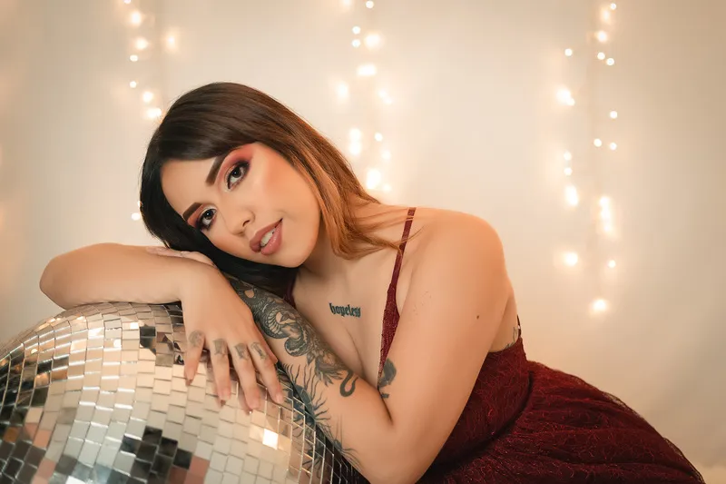 Live sex webcam photo for AlexaDeevon #3828694