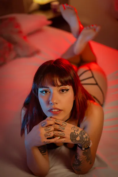 Live sex webcam photo for AlexaDeevon #3457231