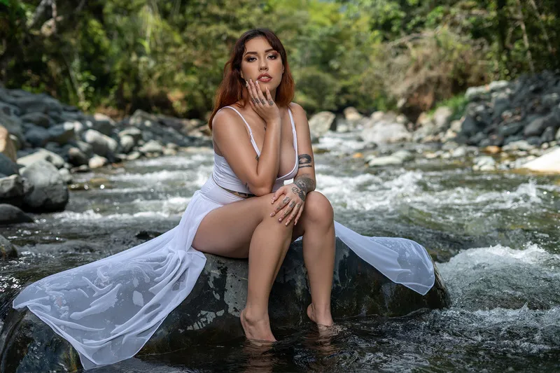 Live sex webcam photo for AlexaDeevon #3512240