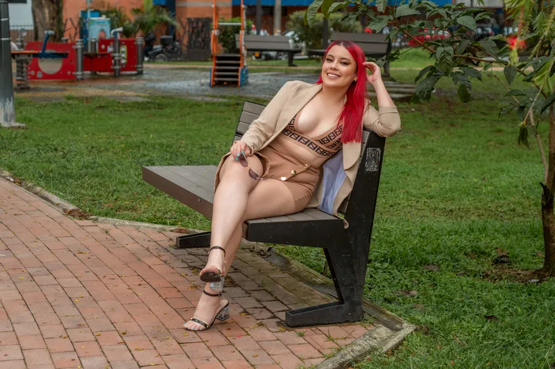 Live sex webcam photo for PaulinaDuarte #3378607