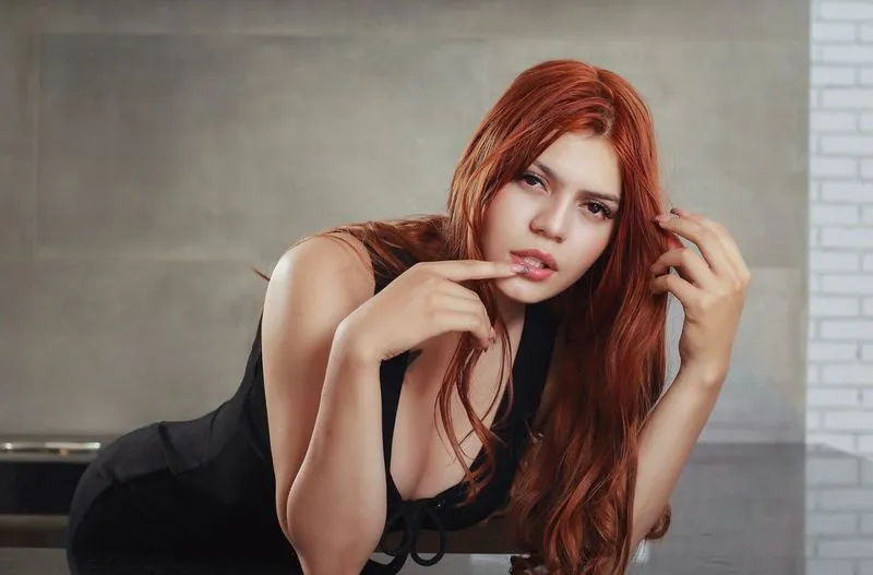 Live sex webcam photo for MiyaLeiigh #3378316