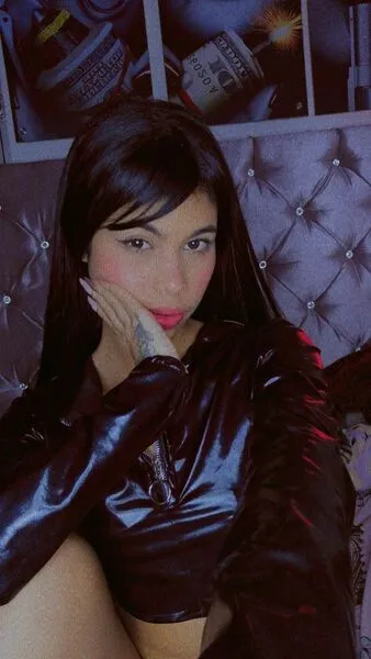 Live sex webcam photo for kathas_fantasies #5562677