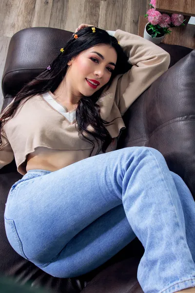 Live sex webcam photo for DaniielleRousselx #3730547
