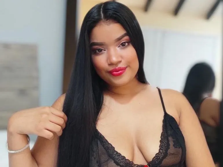 Live sex webcam photo for MelyCorlette #3833348