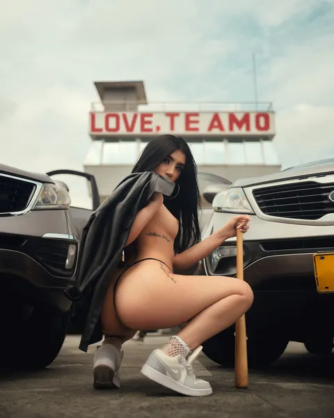 Live sex webcam photo for LuisaJay #6008753