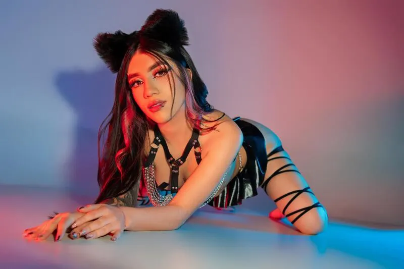 Live sex webcam photo for LuisaJay #6515756