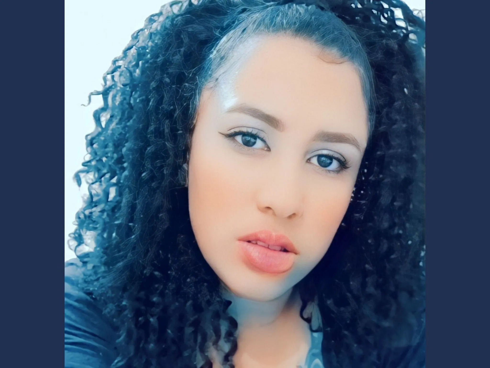 Live sex webcam photo for RianaWhine #3363494