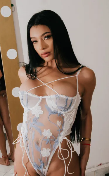 Live sex webcam photo for RebeccaJhonson #3368604