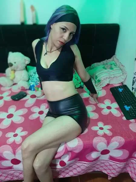 Live sex webcam photo for KarelysNSmith #3401750