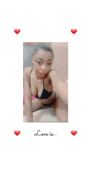 Live sex webcam photo for SWEETTIAMOXX #3386504