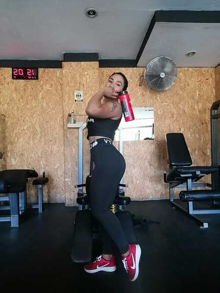 Live sex webcam photo for YildizCoupers #6068428