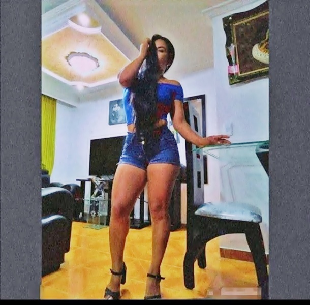 Live sex webcam photo for YildizCoupers #5865976