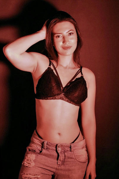 Live sex webcam photo for alessialerose #3378244