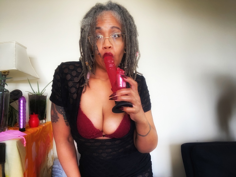 Live sex webcam photo for MadameE #3566038