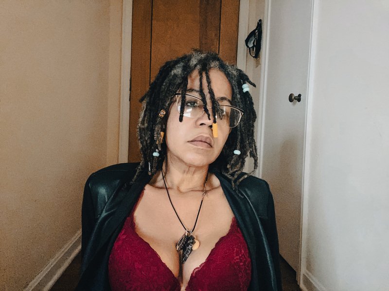 Live sex webcam photo for MadameE #3546923