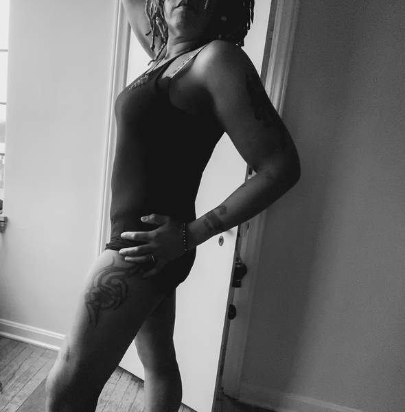 Live sex webcam photo for MadameE #3425752