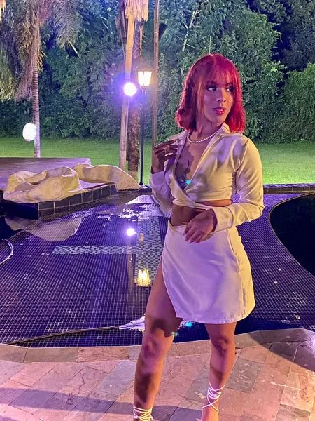 Live sex webcam photo for IssaMiller #3383402