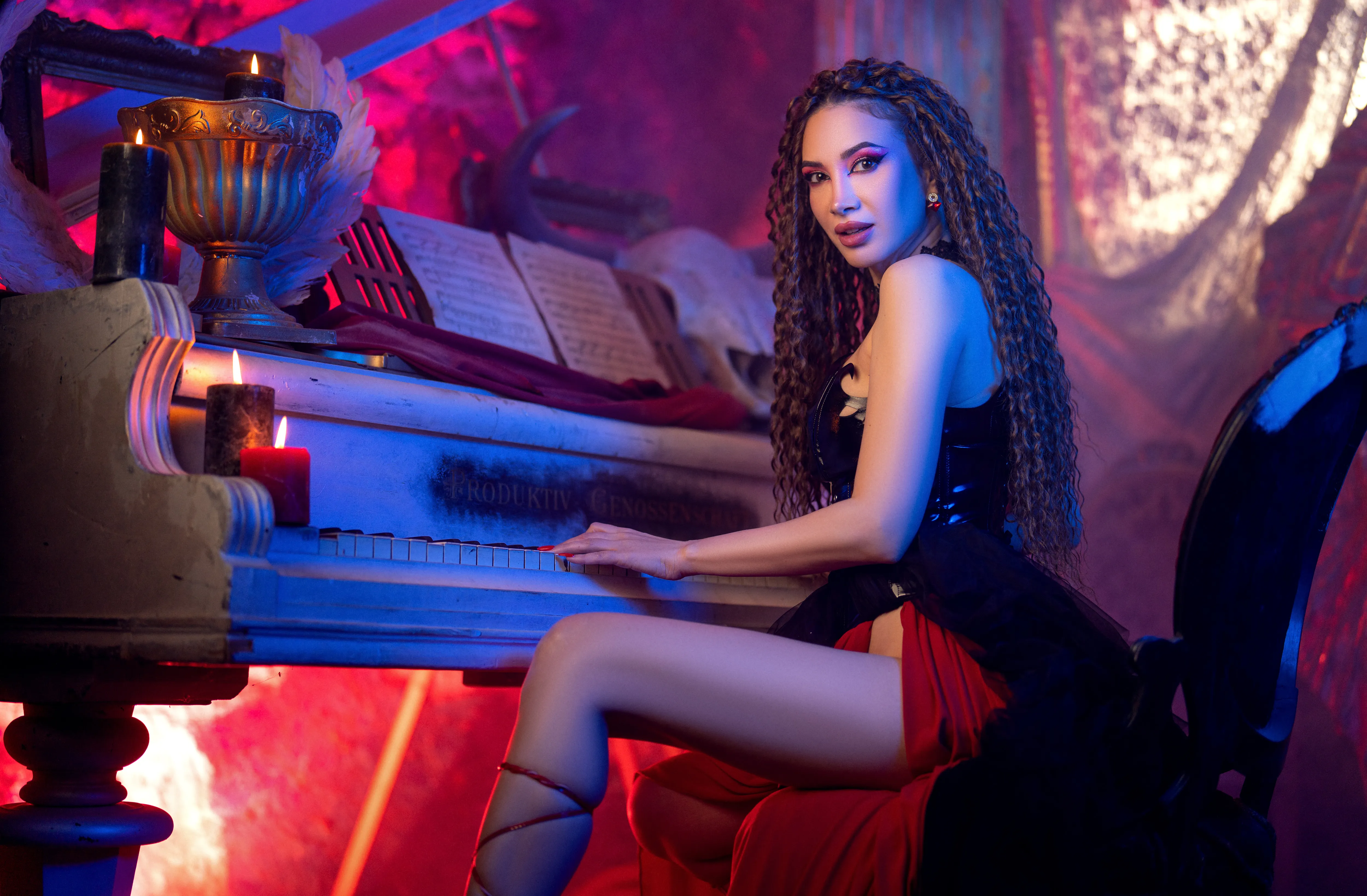 Live sex webcam photo for AngelaDevin #8010402