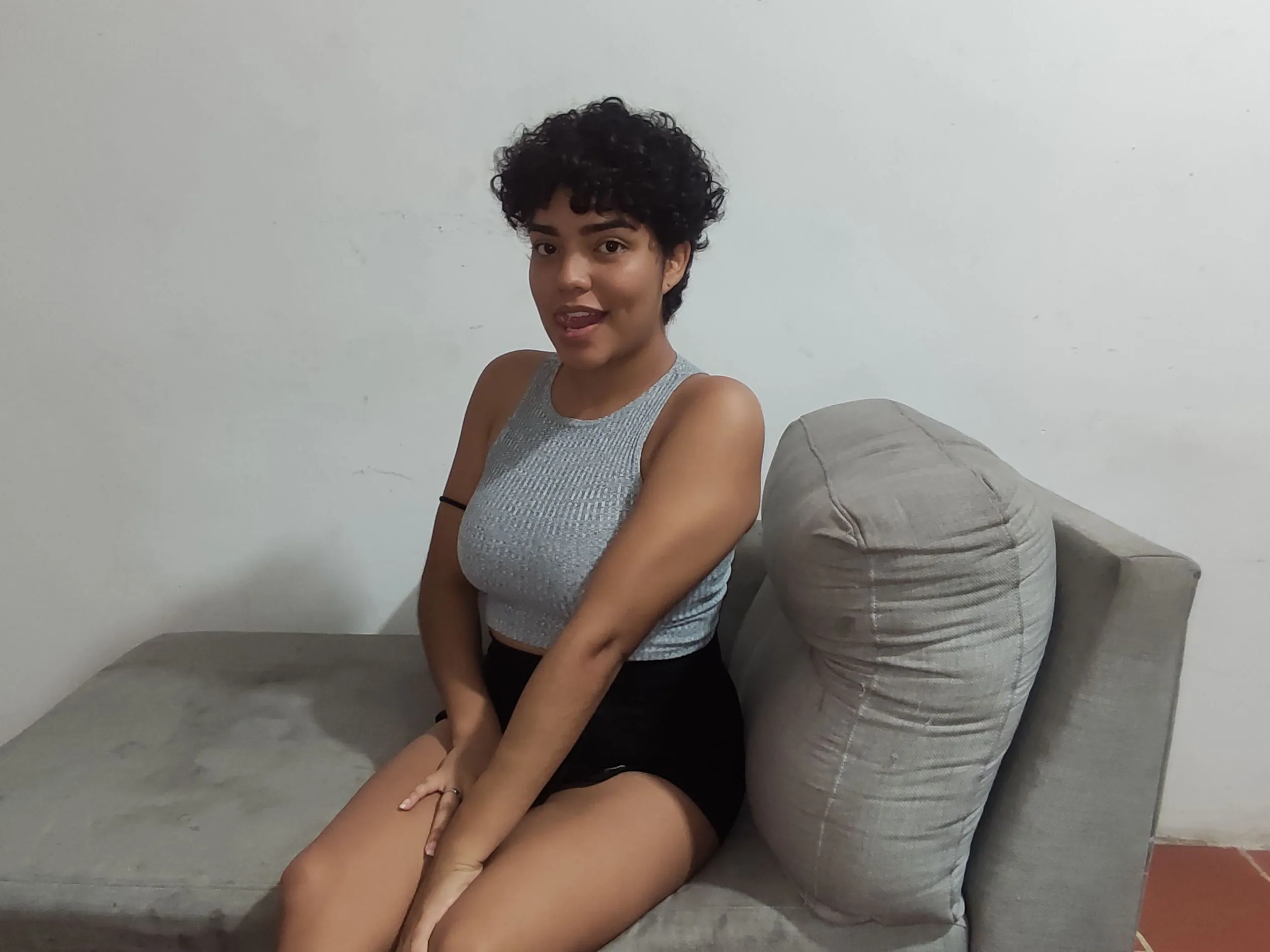 Live sex webcam photo for Katmia #3366779