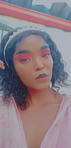 Live sex webcam photo for SKINNYKEEH #3547918