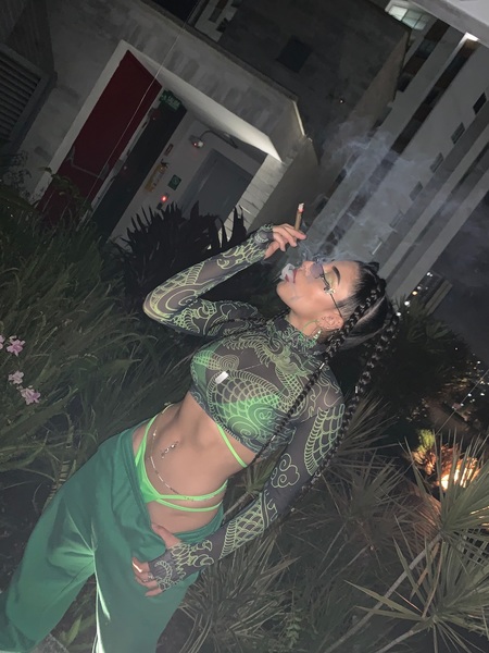 Live sex webcam photo for IsisFrency #3380438