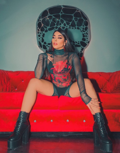 Live sex webcam photo for IsisFrency #3380428