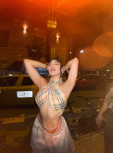 Live sex webcam photo for IsisFrency #3380431